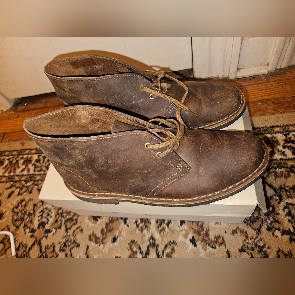 Clarks Desert Boot (Beeswax) size 10